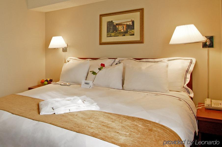 Doubletree By Hilton Windsor, On Hotell Rom bilde