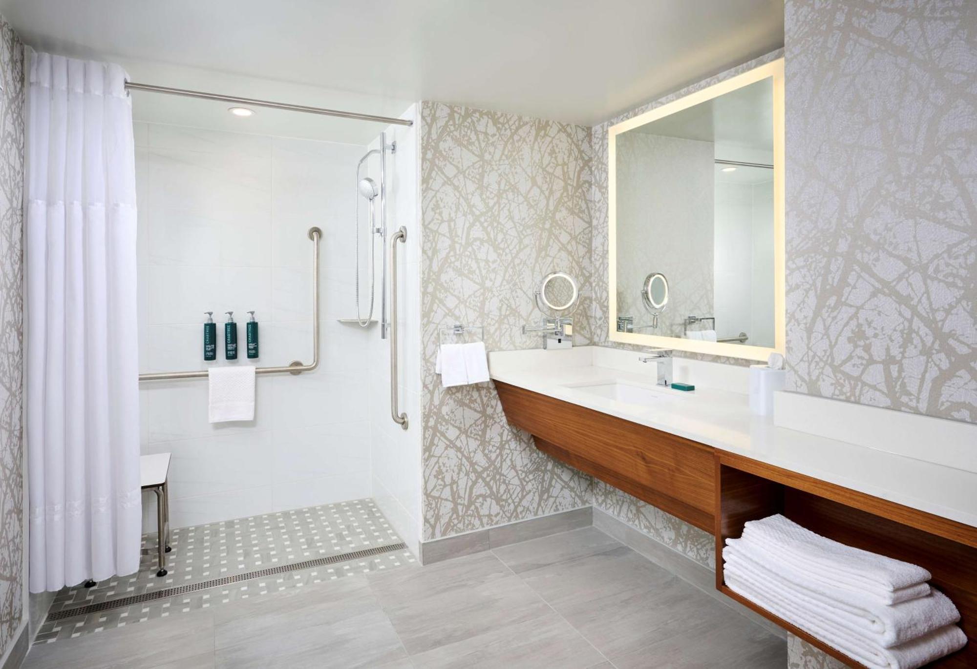 Doubletree By Hilton Windsor, On Hotell Eksteriør bilde